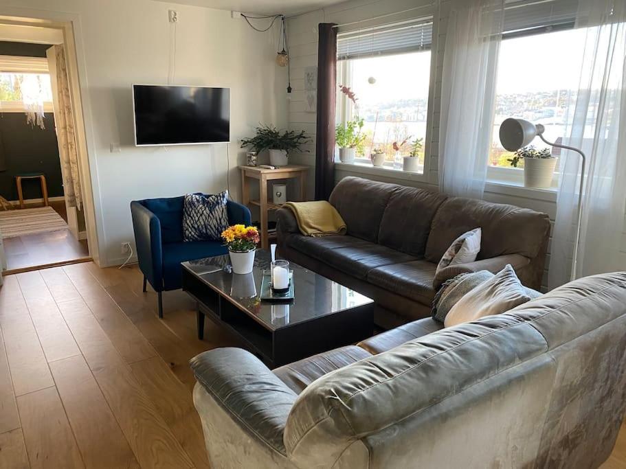 Cosy Flat Near Cable Car And The Arctic Cathedral Appartement Tromsø Buitenkant foto
